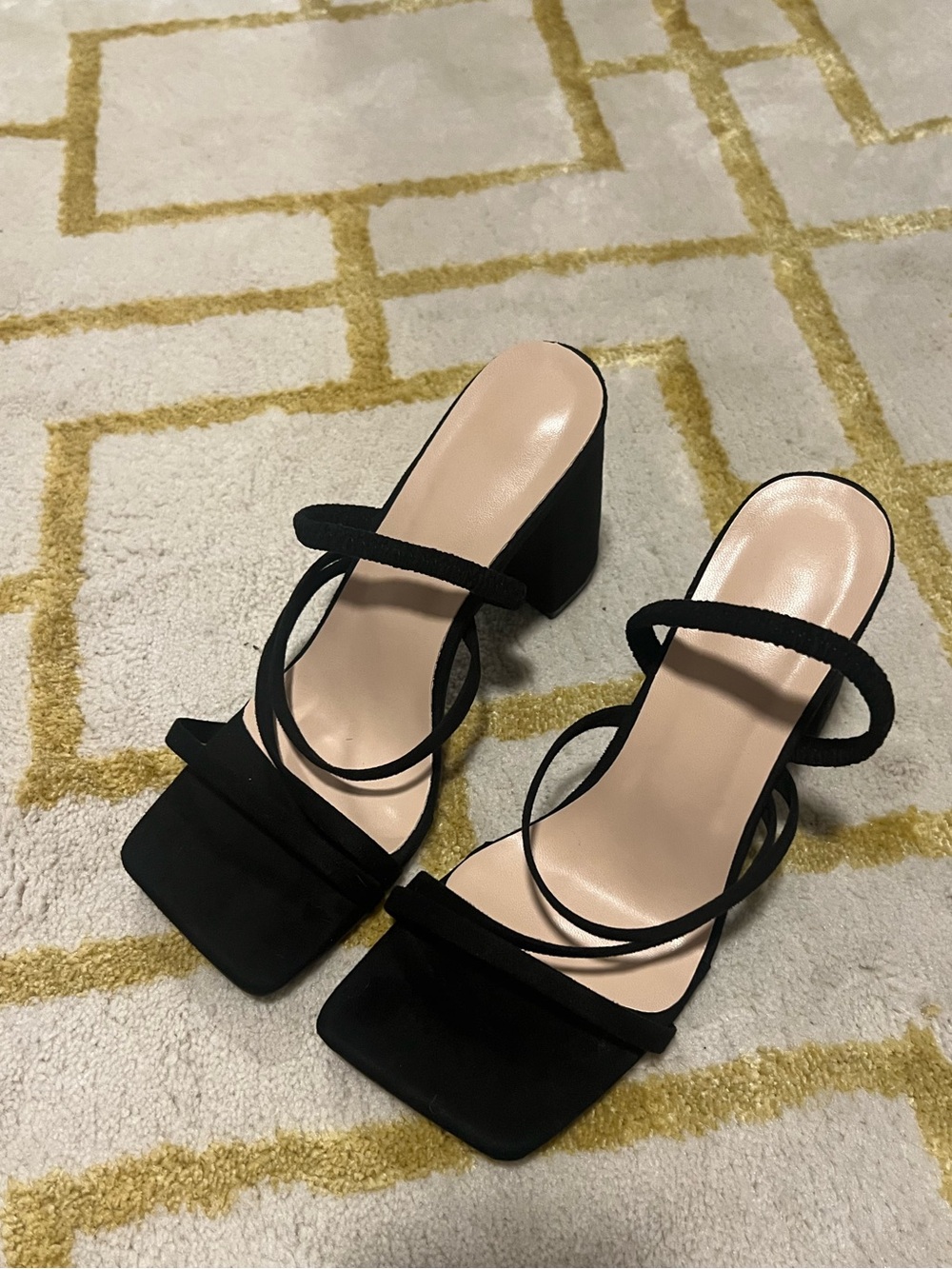SHEIN Classic Black Strappy Block Heel Sandals - Women